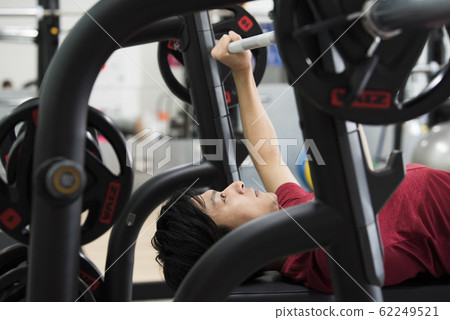 Men training 62249521