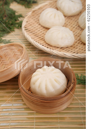 Meat Bun Meat Bun 62250303