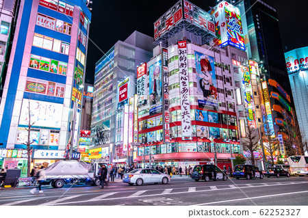 東京秋葉原夜間電動街 62252327