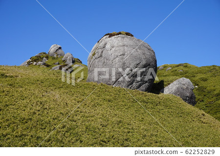 Round rock near Kuryudake Round rock near Kuryudake 62252829