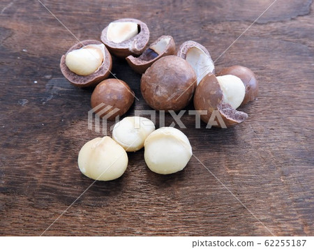 Macadamia nuts 6 Macadamia nuts 6 62255187