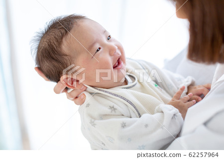 Baby and mother Baby and mother 62257964