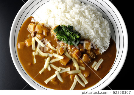 Spinach cheese curry 62258307