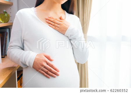 孕婦有孕吐 孕婦有孕吐 62260352