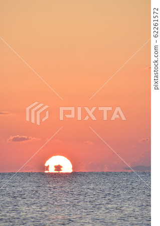 太陽和海市rage樓在空中漂浮的島嶼 62261572