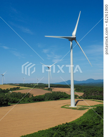 青森縣深浦町的風車 62261900