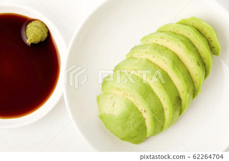 Avocado sliced wasabi Avocado sliced wasabi 62264704