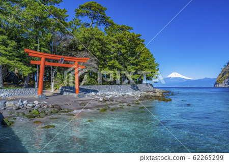 Mihama Misaki Park Torii, Suruga Bay and Mt. Fuji "Numata Toda" 62265299