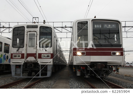 20000 series and 30000 series disappear from Tobu Isesaki Line 62265904