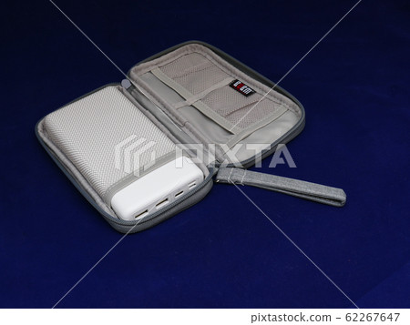 White Power Bank in case 62267647