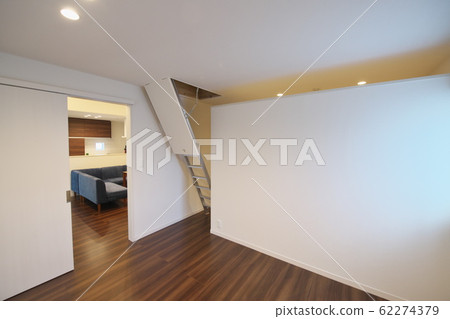 Model house 62274379