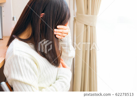 Unwell women, illness, depression, migraine, etc. Unwell women, illness, depression, migraine, etc. 62278513