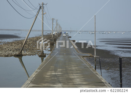 Hatota Sea Floor Road 62280224