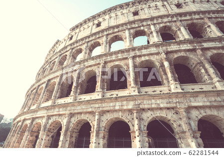 Coliseum 62281544