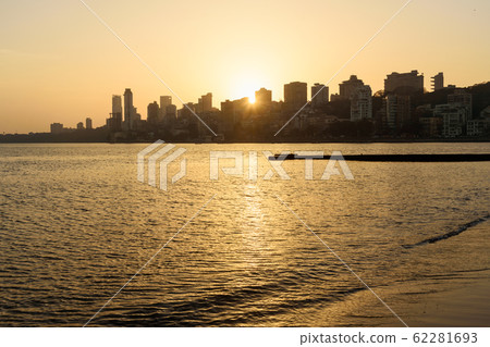 Sunset on Chowpatty beach in Mumbai. India Sunset on Chowpatty beach in Mumbai. India 62281693