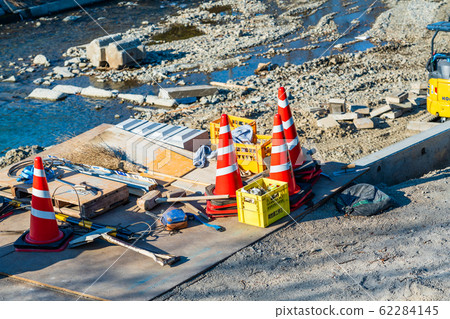 防波堤的海堤建設 62284145