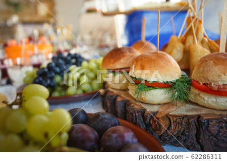 Wedding Buffet. Burgers with vegetables and fruits 62286311
