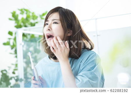 Beauty toothpaste 62288192