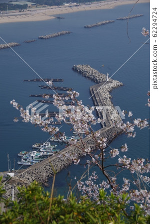 我希望有一位小母親從Takatsuko山揮手 我希望有一位小母親從Takatsuko山揮手 62294724