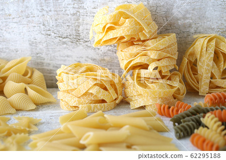 各種類型的麵食 62295188