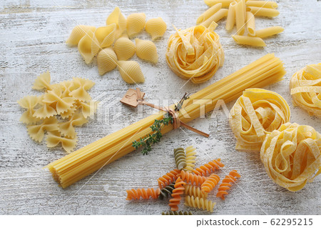 Various types of pasta Various types of pasta 62295215