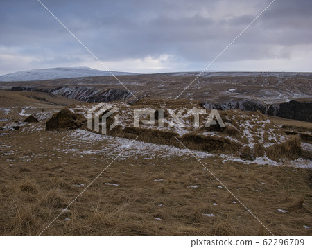 Houses in the middle of the Icelandic landscape Houses in the middle of the Icelandic landscape 62296709