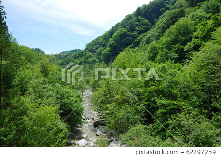 Oshirakawa Valley (Hokuto City, Yamanashi Prefecture) 62297239
