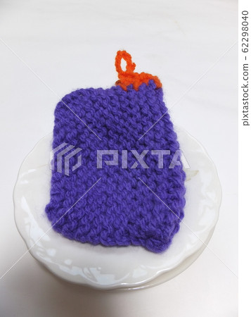 Handmade eggplant acrylic scourer 62298040