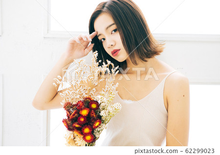 Hairstyle images for young women 62299023