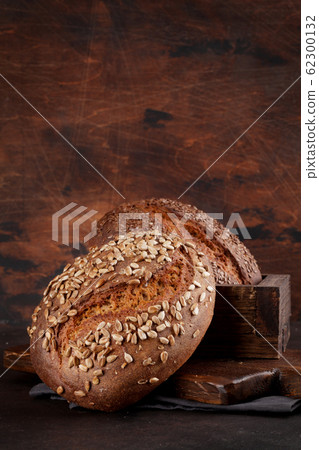 Various homemade bread 62300132