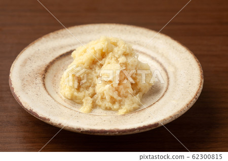 Grated ginger Grated ginger 62300815
