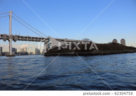 從海上看彩虹橋和第六屆台場 62304758