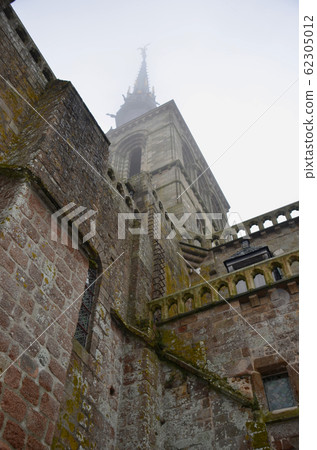 Mont Saint Michel steeple 62305012