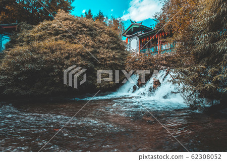 Beautiful view of the Jade Dragon Snow Mountain Beautiful view of the Jade Dragon Snow Mountain 62308052