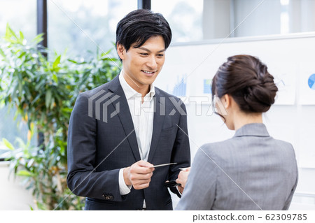 業務場景名片交換 62309785