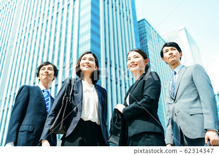 商業年輕人 商業年輕人 62314347