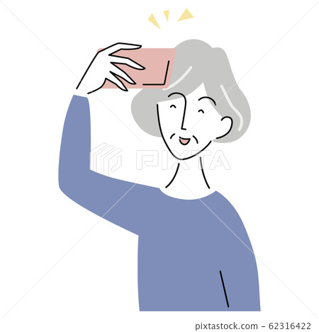 採取與智能手機的女高管自拍照 採取與智能手機的女高管自拍照 62316422