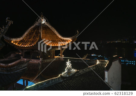 Zhang Fei Temple at night Zhang Fei Temple at night 62318129