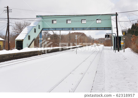 冬季拍攝北海道守町JR Kakegan車站的雪景 62318957