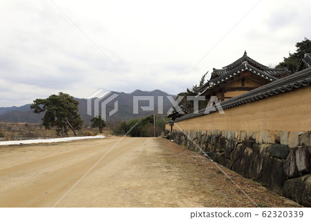 Beautiful traditional architecture in korea Beautiful traditional architecture in korea 62320339