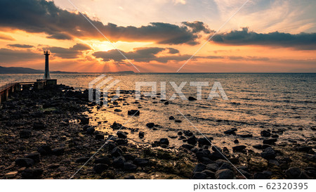 Sezenzaki Lighthouse (Evening view) 62320395