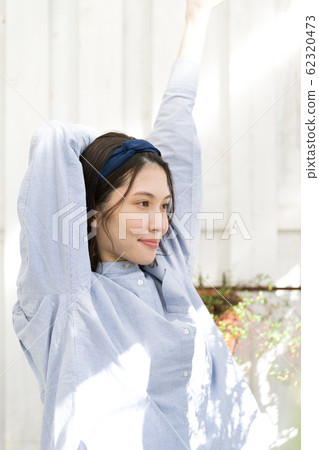 Woman morning lifestyle Woman morning lifestyle 62320473