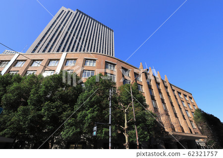 教育，文化，體育，科學和技術部（文化機構，體育機構，教科文組織全國委員會，地心研究總部） 62321757