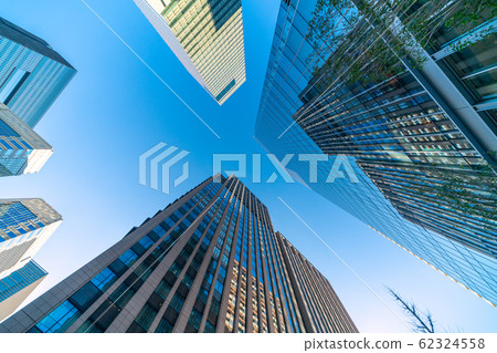 俯瞰大手町摩天大樓的日本東京城市景觀（例如大手町一號） 62324558