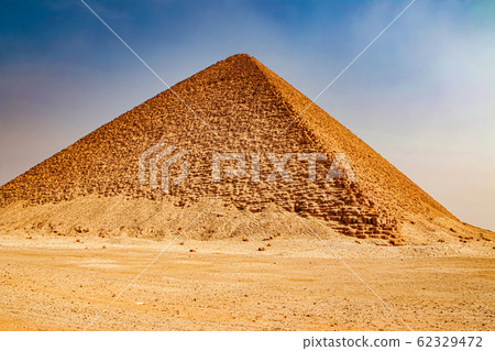 Pink Pyramid - the northern pyramid of Pharaoh 62329472