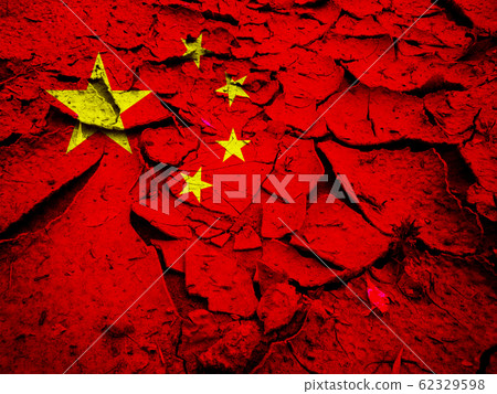 Dry cracked earth 62329598