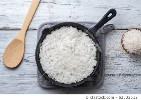 long rice image cooked in skillet long rice image cooked in skillet 62332512