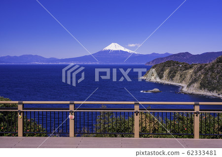 （靜岡縣）從西伊豆/小ib人三崎看的富士山 62333481