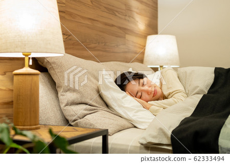Middle women sleep bedroom bedroom lifestyle image Middle women sleep bedroom bedroom lifestyle image 62333494