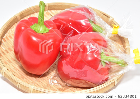 Three red paprika Three red paprika 62334801